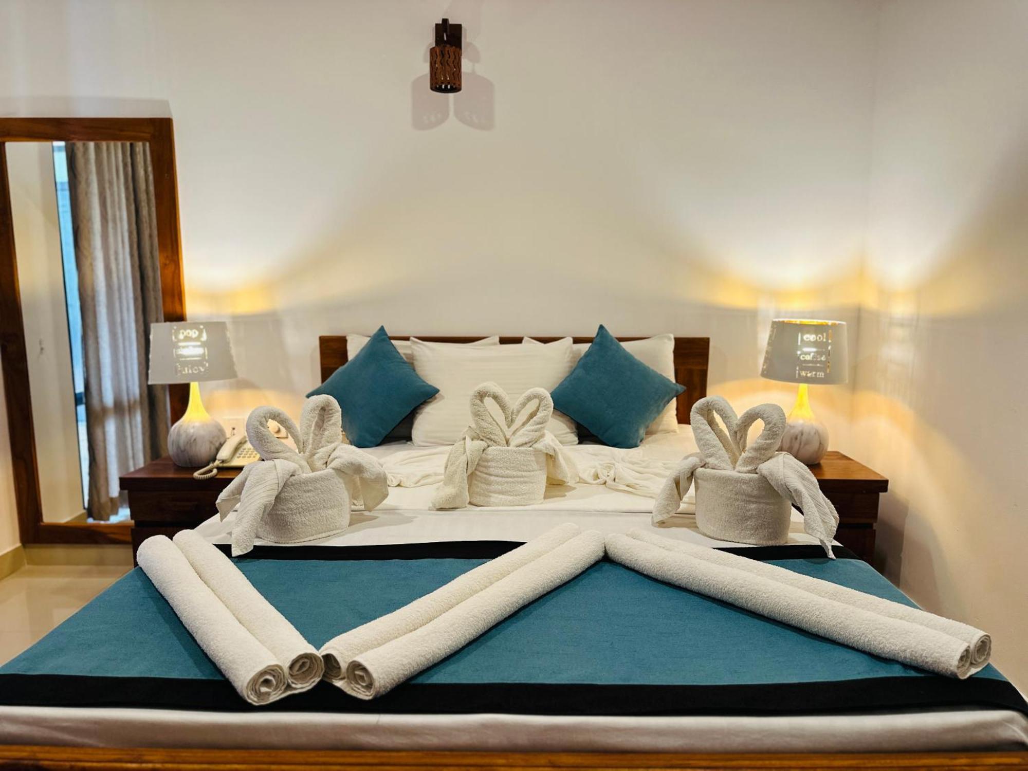 Gamodh Citadel Resort Anuradhapura Buitenkant foto