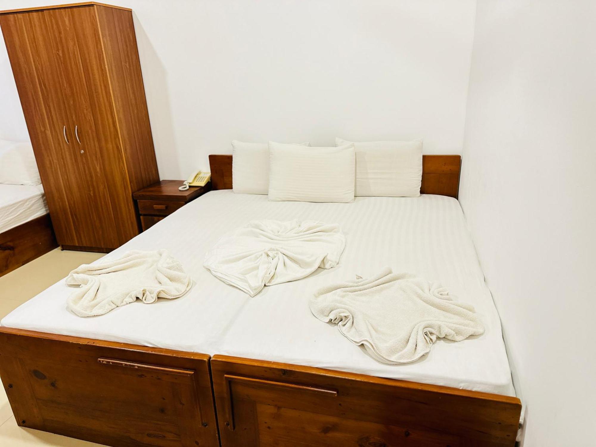 Gamodh Citadel Resort Anuradhapura Buitenkant foto