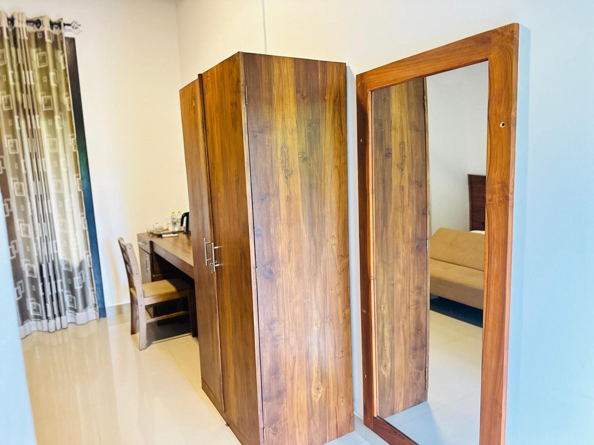 Gamodh Citadel Resort Anuradhapura Buitenkant foto