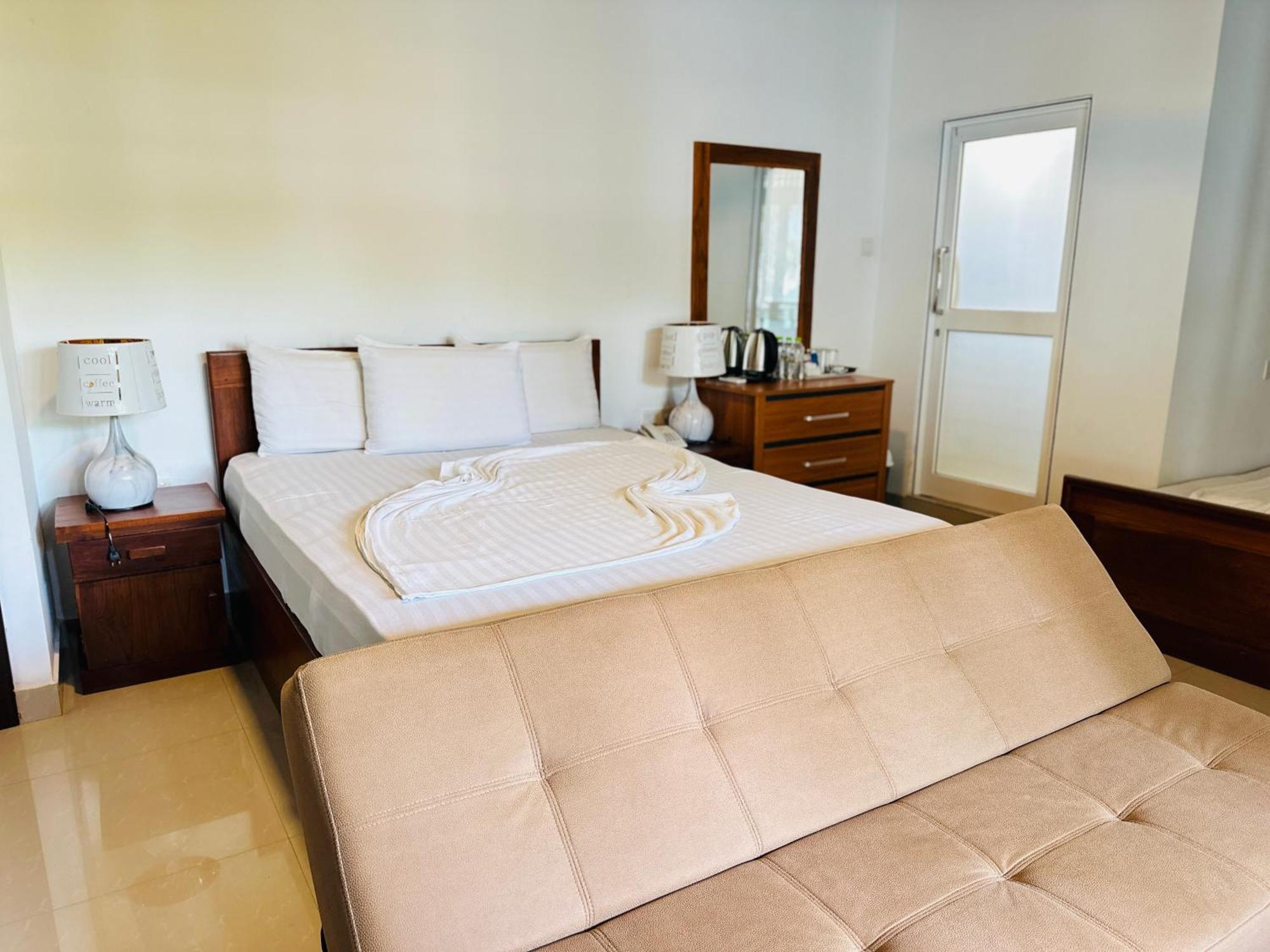 Gamodh Citadel Resort Anuradhapura Buitenkant foto