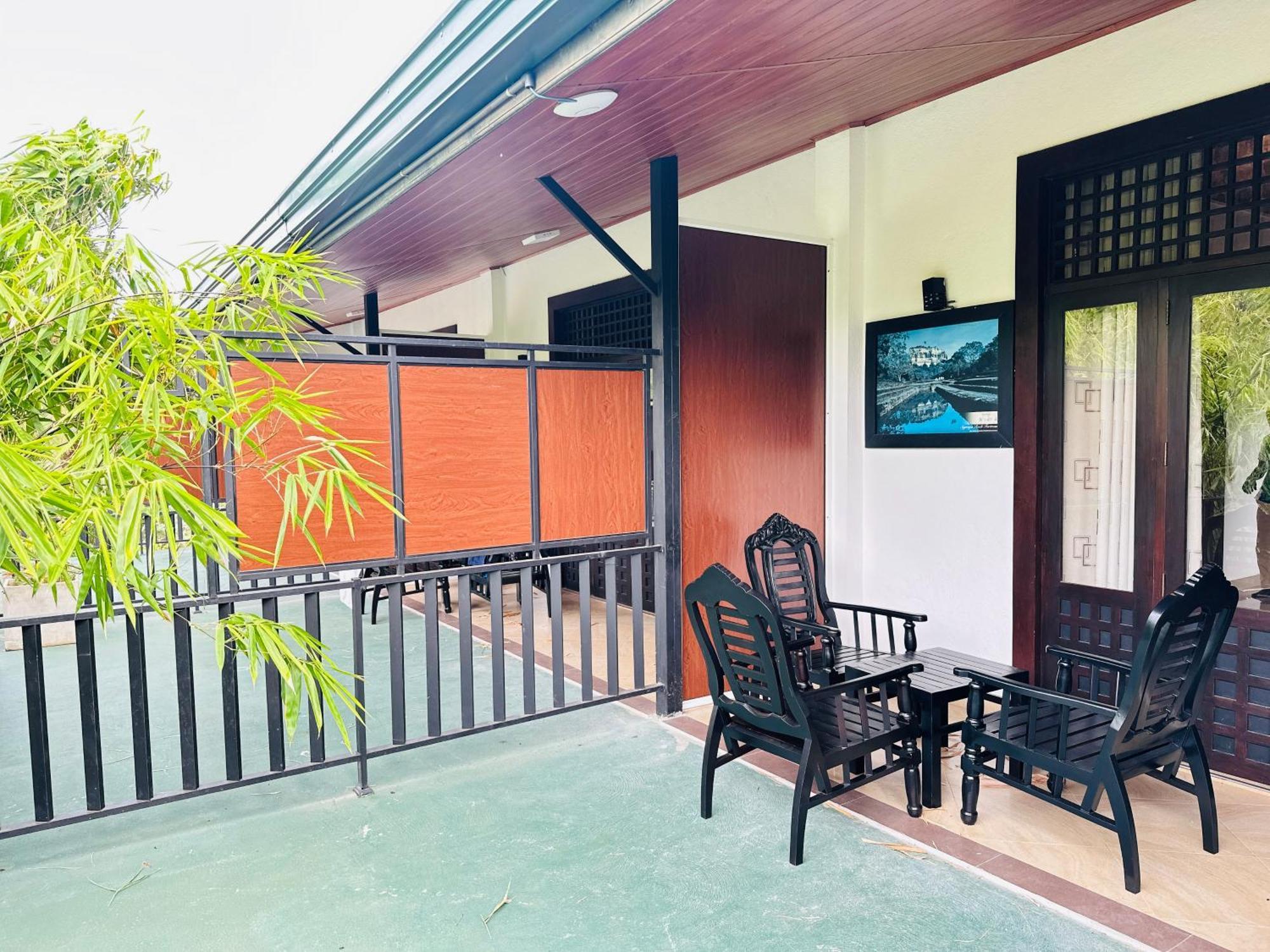 Gamodh Citadel Resort Anuradhapura Buitenkant foto
